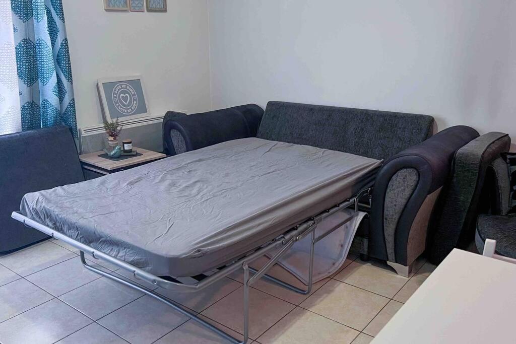 Appart Avec Terrasse Et Parking A 2 Pas De Disney Montévrain Exterior foto